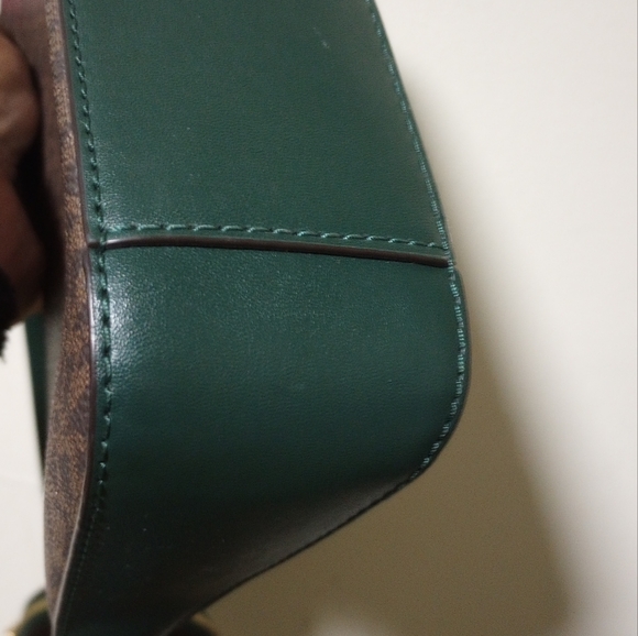 MICHAEL KORS Handbag - Picture 10 of 16